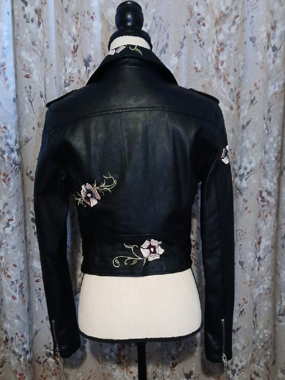 Ashley By 26 International Black Floral Embroidered Leather Moto Jacket - Picture 4 of 5